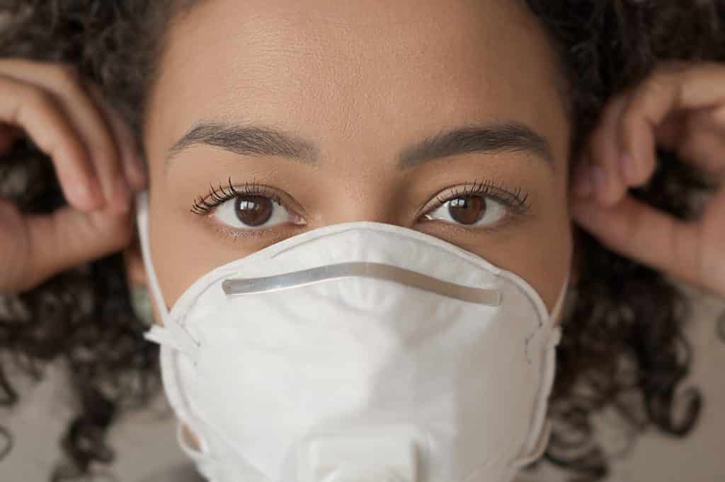 covid face mask, coronavirus 2020, surgical mask disadvantages